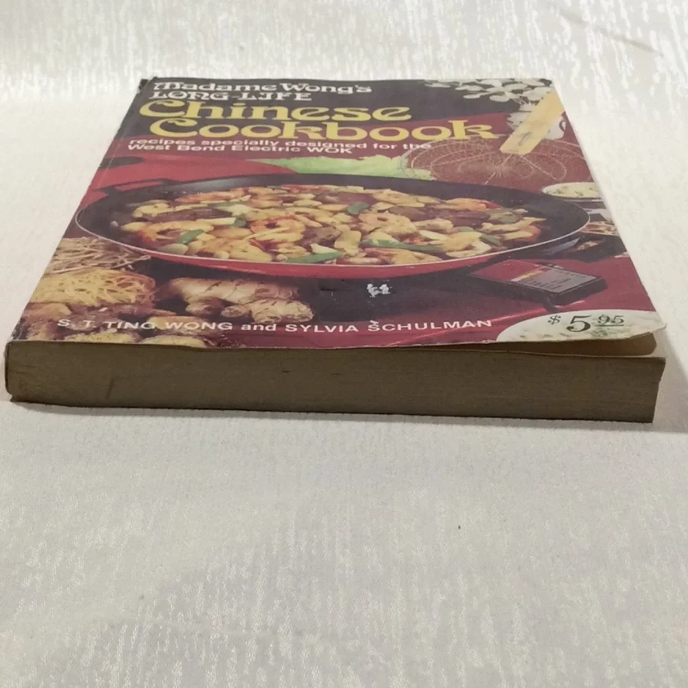 Madame Wong’s Long Life Chinese Cookbook-1978